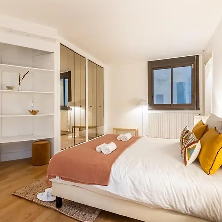 Daire Amazing 3bedrooms Champs Elysees#ac